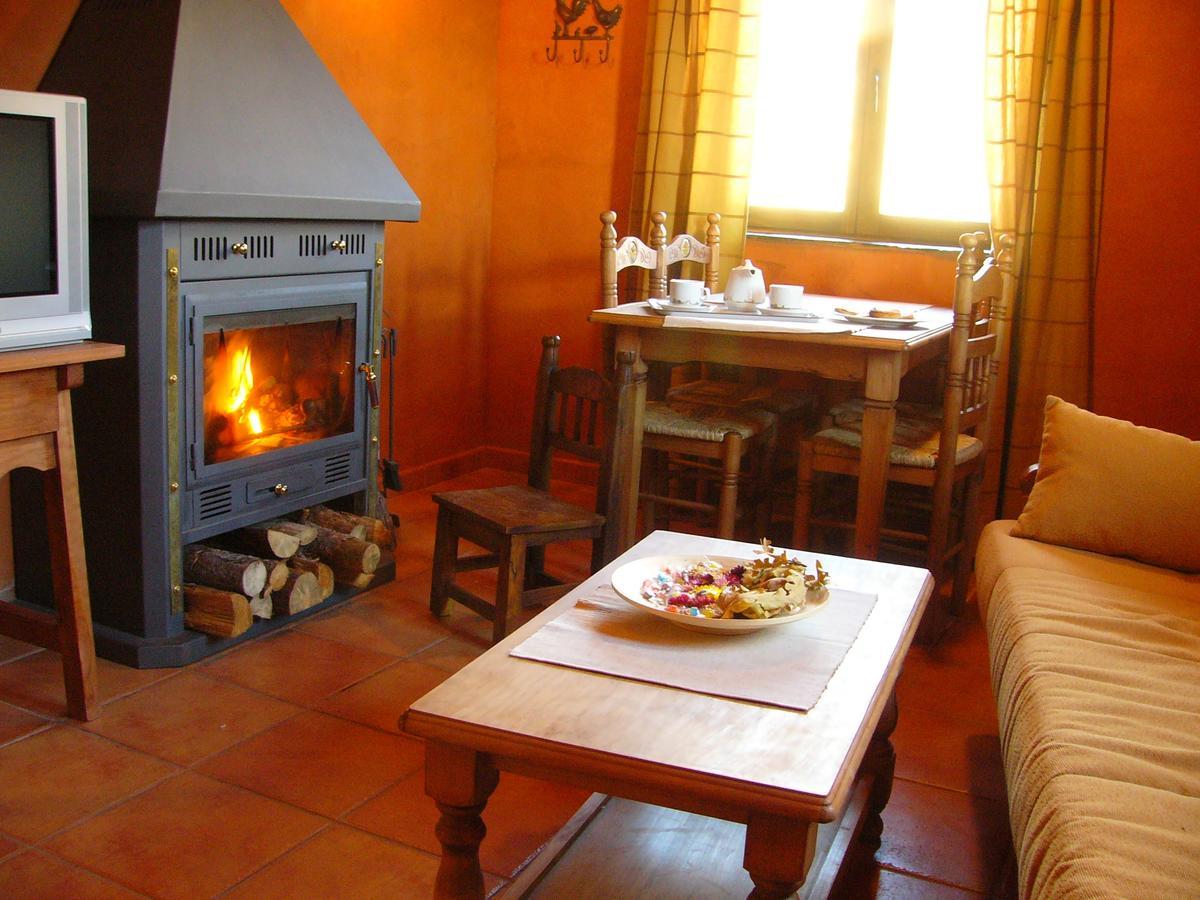 Apartamentos Turisticos La Alqueria De Valverde Valverde De Los Arroyos Dış mekan fotoğraf
